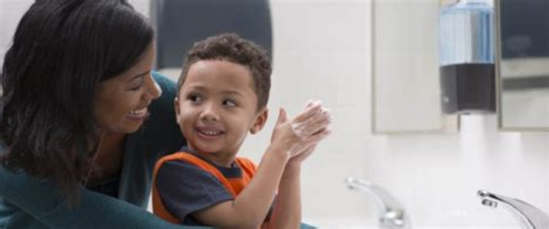 What Is Waterless No-Rinse Hand Soap and How Does It Work?